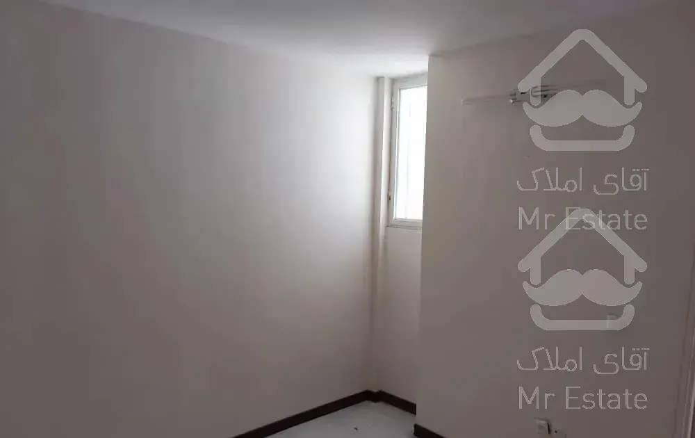 اپارتمان 100 متری اختر شرقی بر 15متر