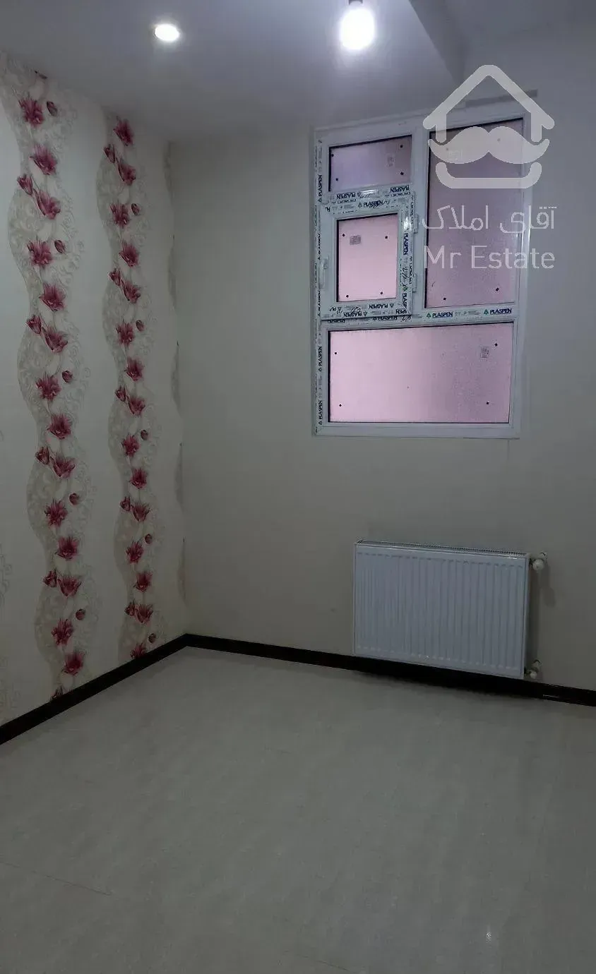 آپارتمان ۱۰۷ متری باغستان غربی کلید نخورده لاله ها