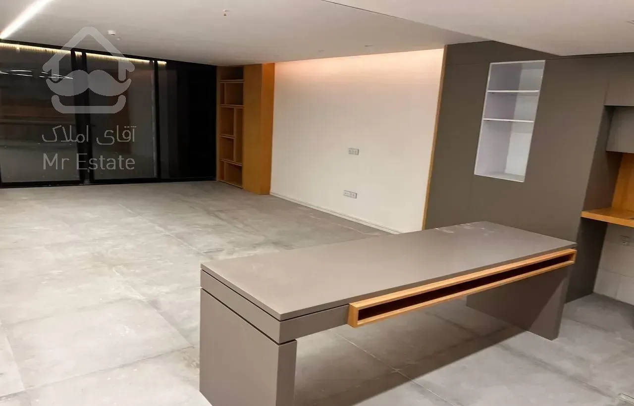 آپارتمان شیک/بر میرزا طاهر شرقی/ ۱۳۸ متری ۳ خوابه