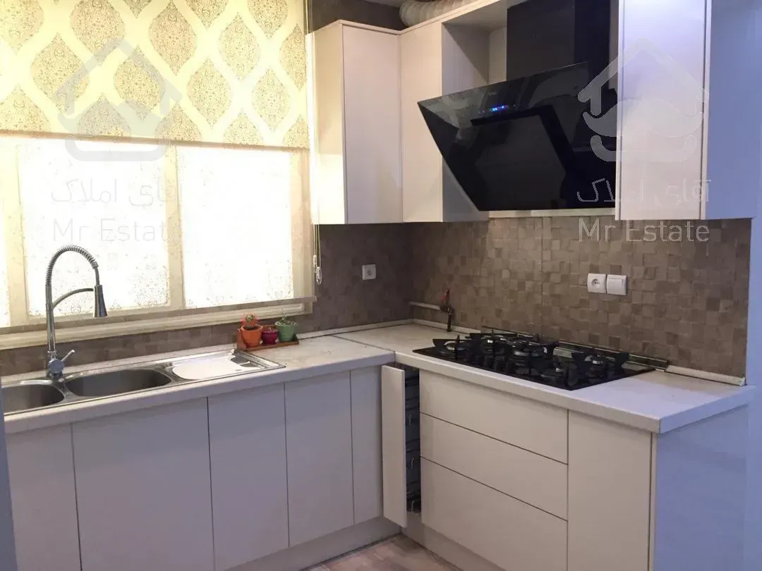 ۶۷ متر // اکازیون // بسیار خوش نقشه