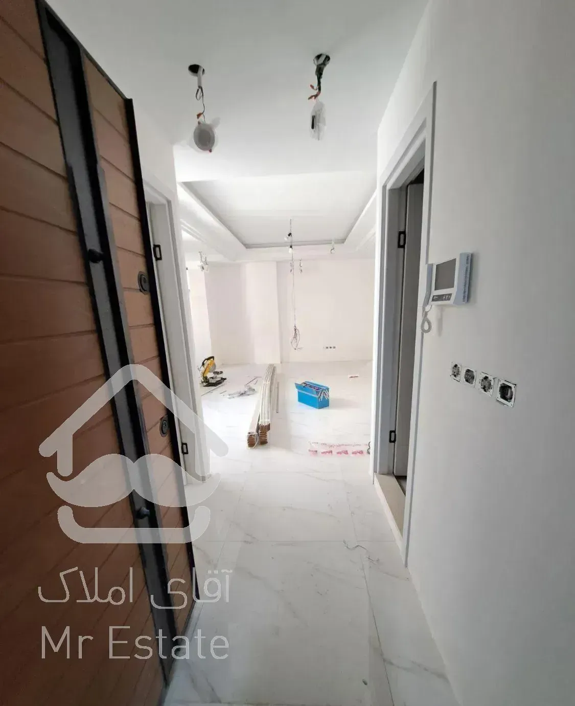 ۶۰ متر کلید نخورده نوساز در ظفر