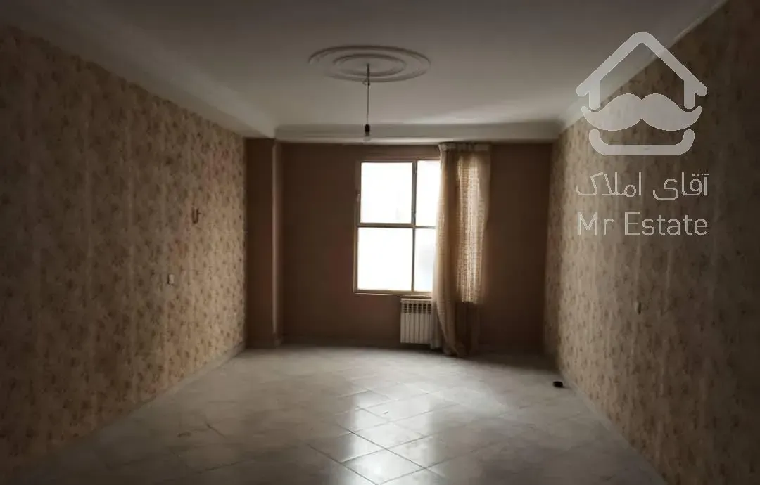 درختی 80متری با پارکینگ اختصاصی