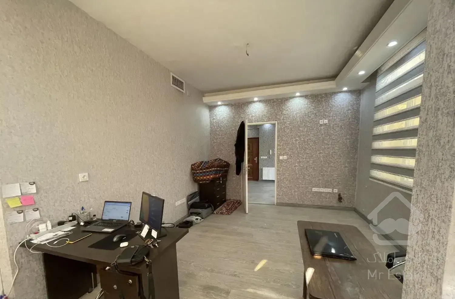 ۶۸ متر آپارتمان مترو دانشگاه شریف