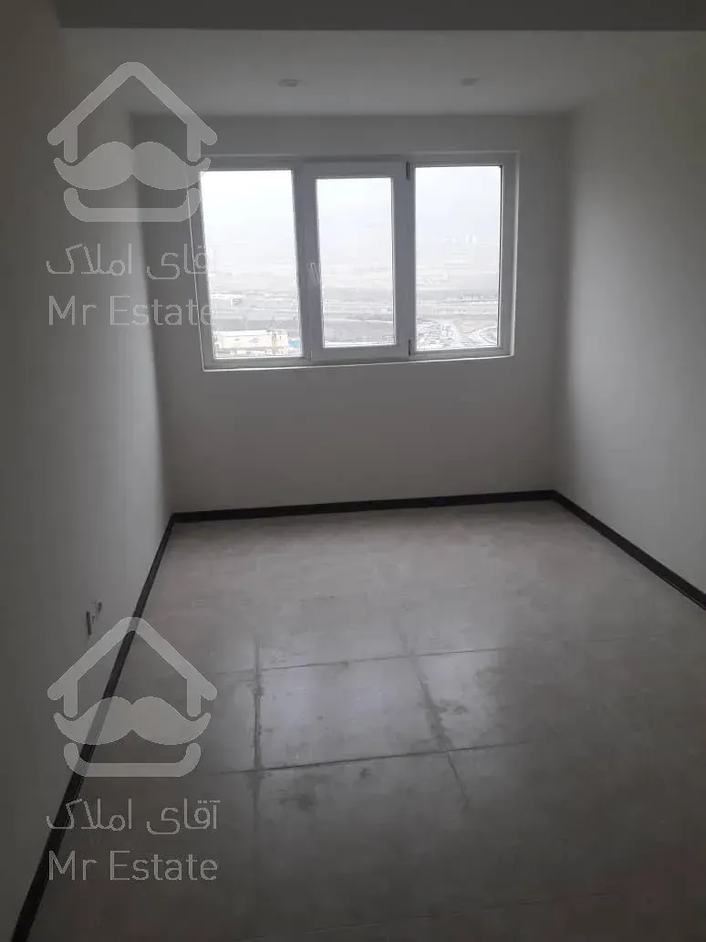 ۹۰متر، تاپ لوکیشن، چیتگر