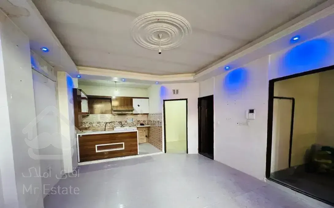 فروش آپارتمان یک خواب با صحن حیاط(میدان عسکریه)