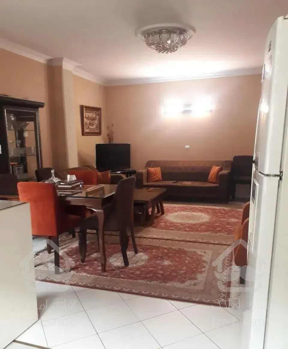 ۷۵ متر ۲ خوابه پارکینگ انباری آسانسور گیشا