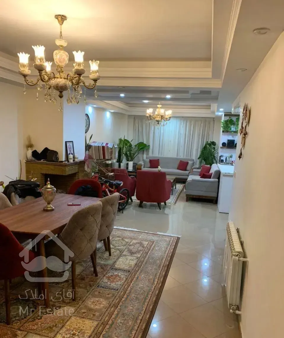 130 متر 3 خواب روبه افتاب فول امکانات