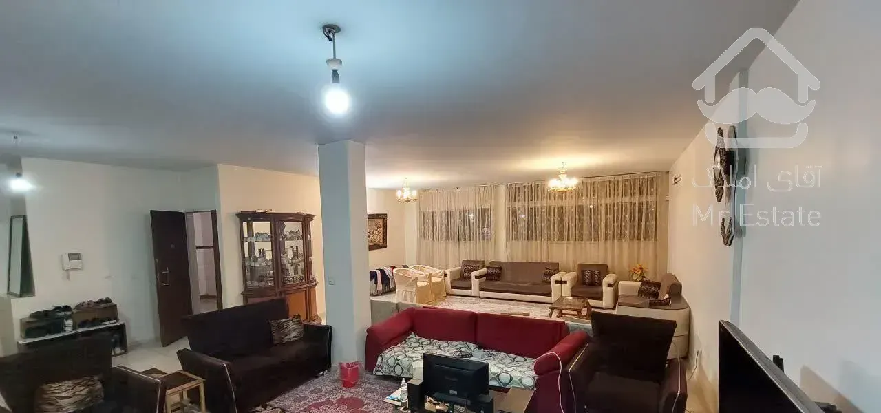 164متر3خواب+90مترحیاط دراختیار(کریمخان شمالی)