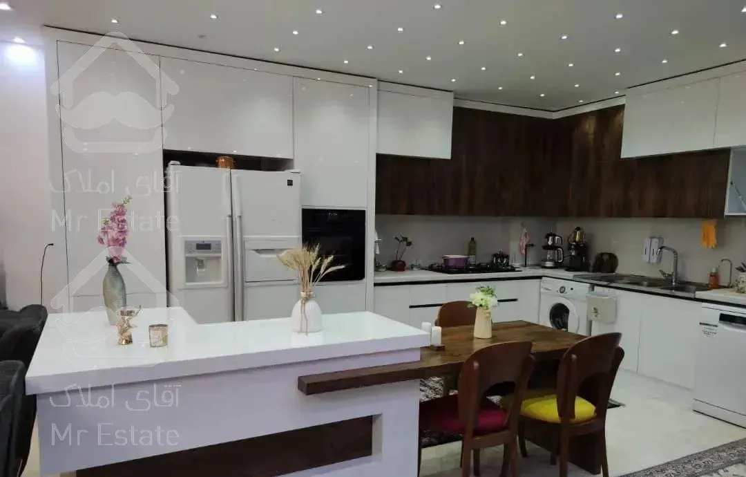 اجاره آپارتمان۱۶۰متری۴خواب  درخانه اصفهان