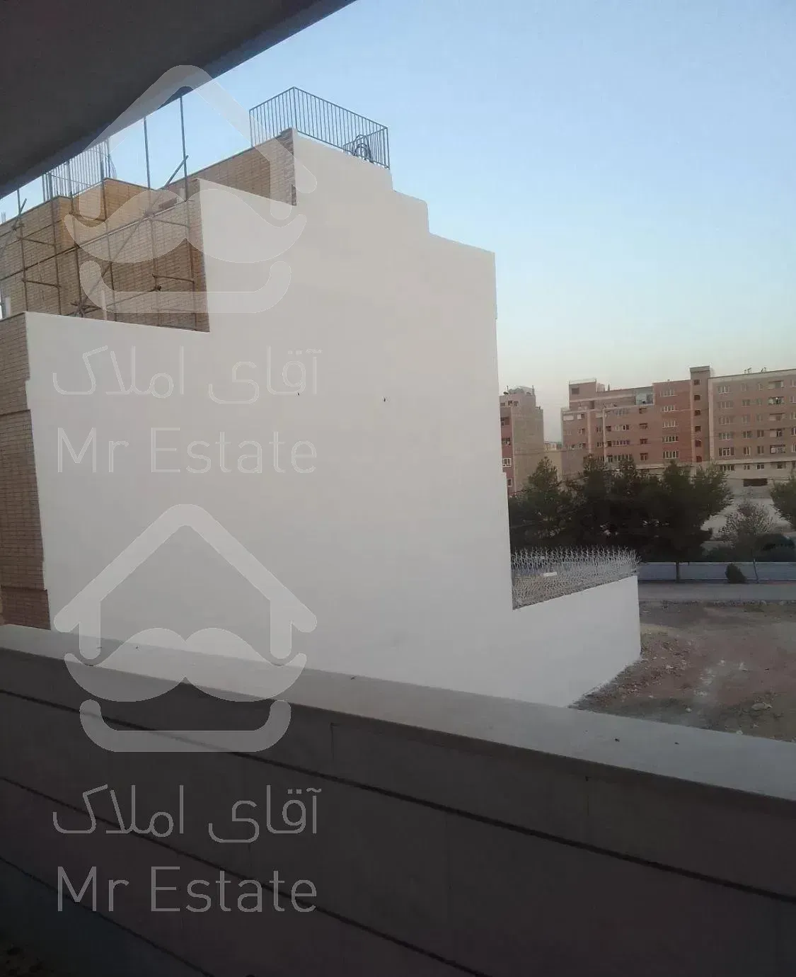 آپارتمان ۱۳۵متری،سه خواب،شیک