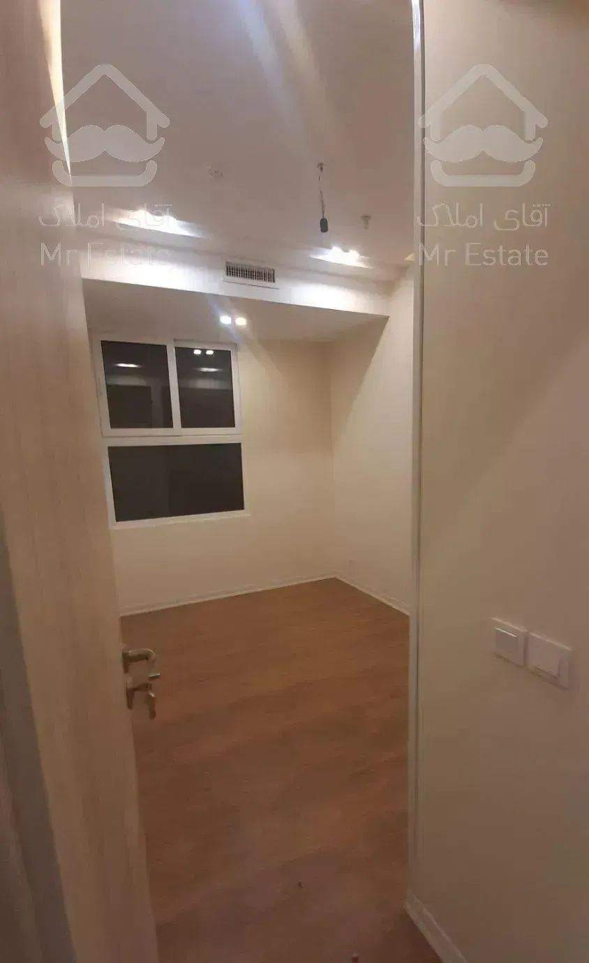 اپارتمان ۱۸۰ متری ۳خوابه شیخ بهایی جنوبی