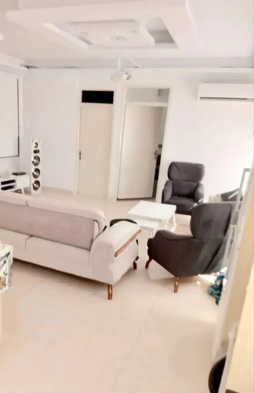 آپارتمان ۶۵متری دوخوابه/ خ شیخ بهایی