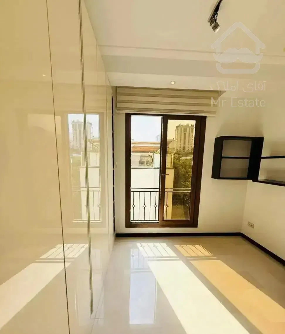 فرشته۱۱۰متر برج باغ/فول مشاعات/تاپ لوکیشن/ویو دار