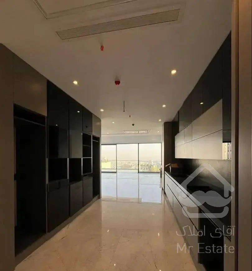 فرمانیه 290 متر 3 خواب مستر 3پارکینگ مشاعات فول