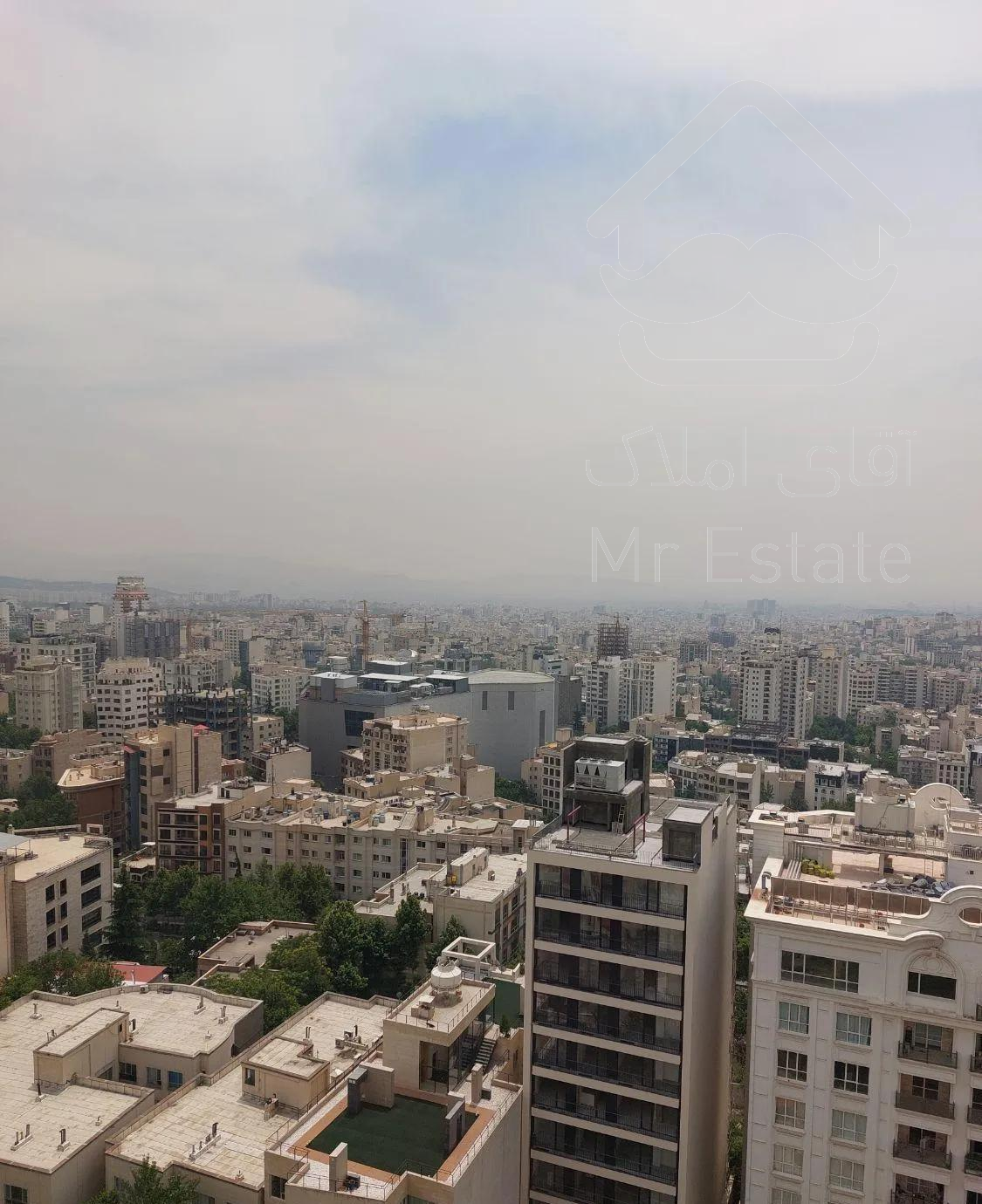 ۲۱۵متر/تاپ لوکیشن/تک واحدی/فول مشاعات