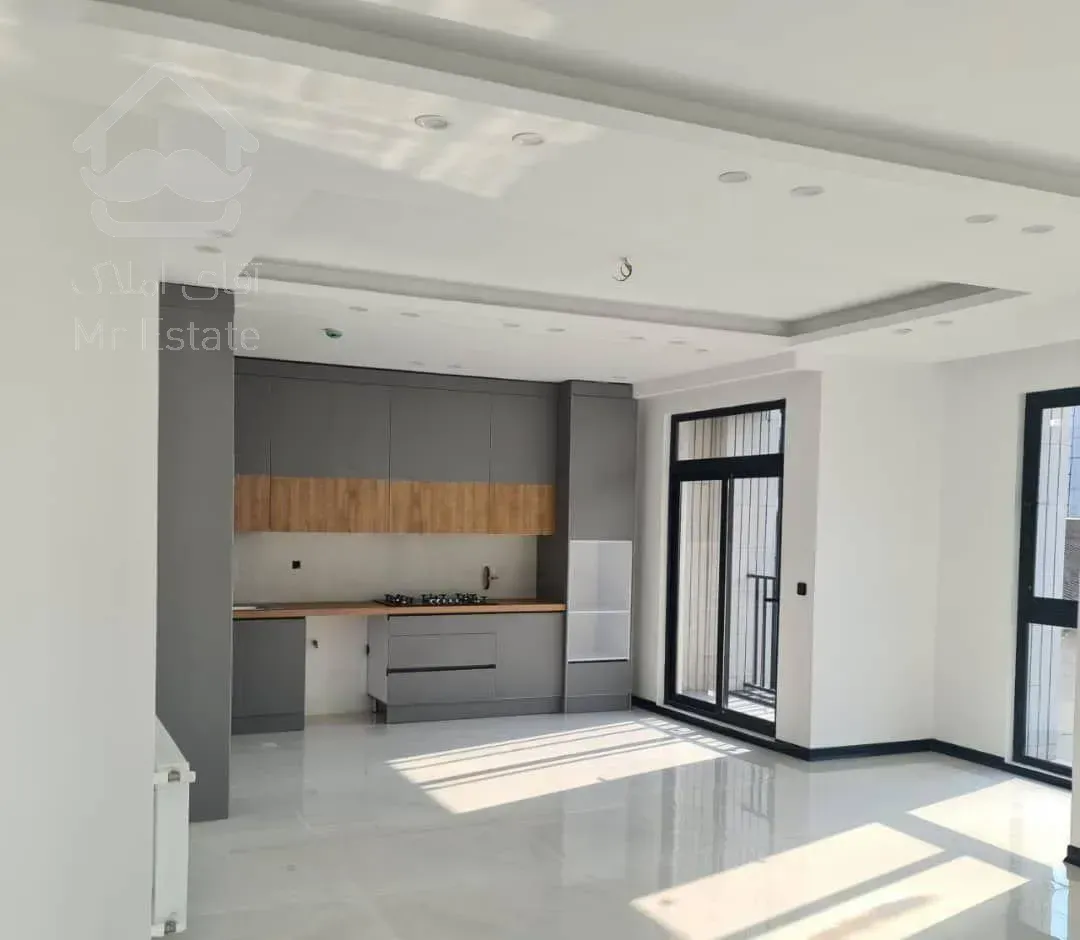 آپارتمان تک واحدی/ سه خواب/ویو ابدی