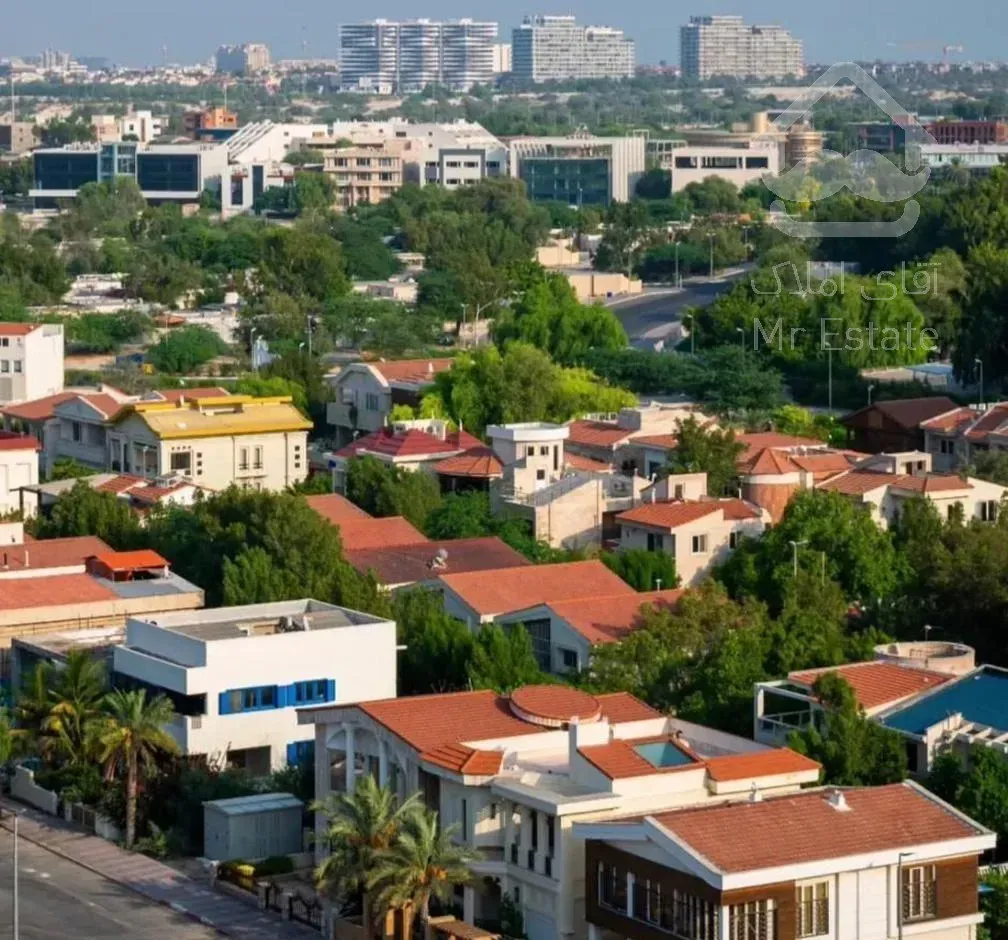 ویلایی دیدنیها ۳۰۰ متر