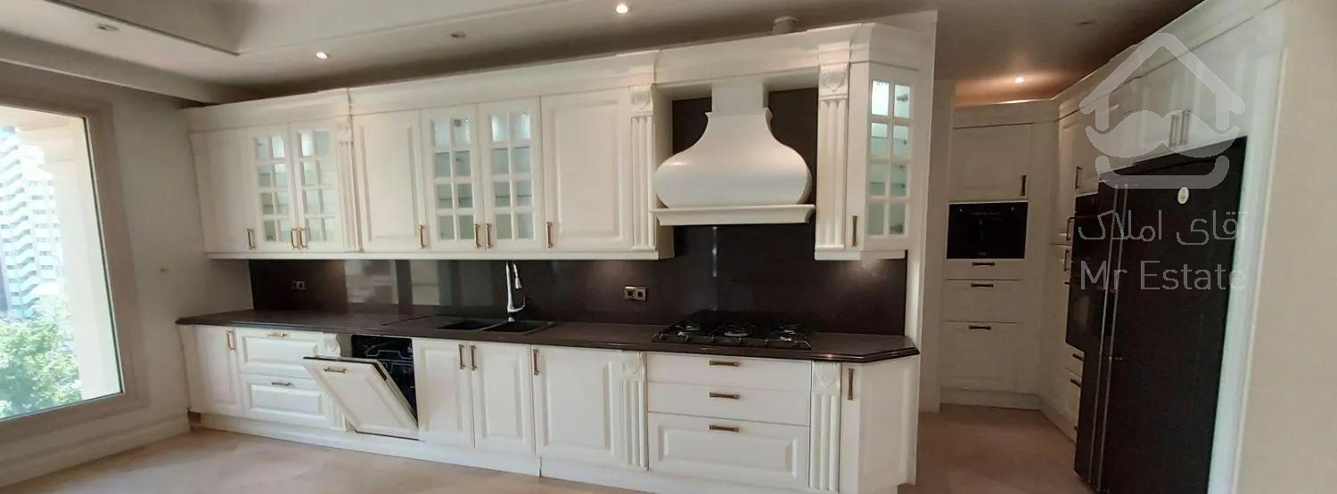 نیاوران ۲۰۰ متر ویو  شهر