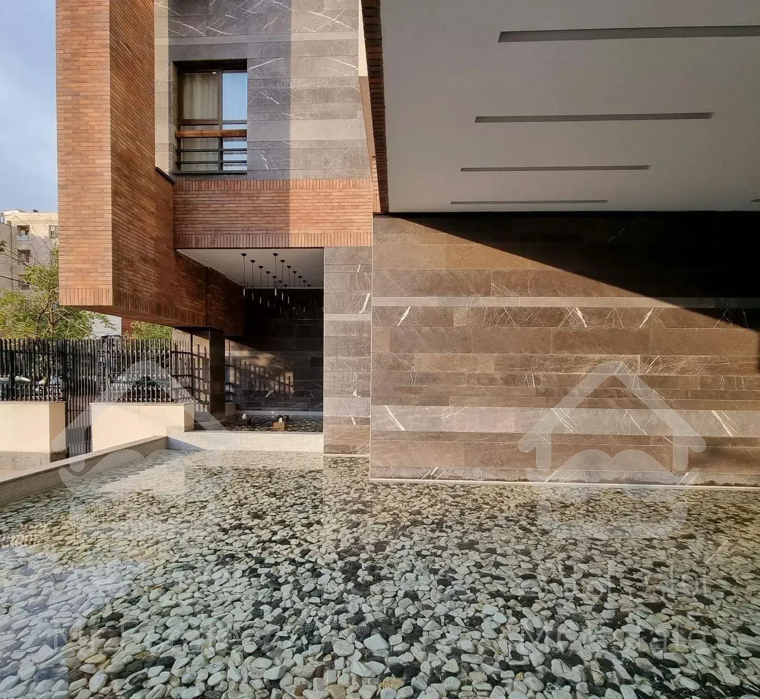 ۱۷۰ متر دوبلکس**کاخ اشرافی اعیانی**