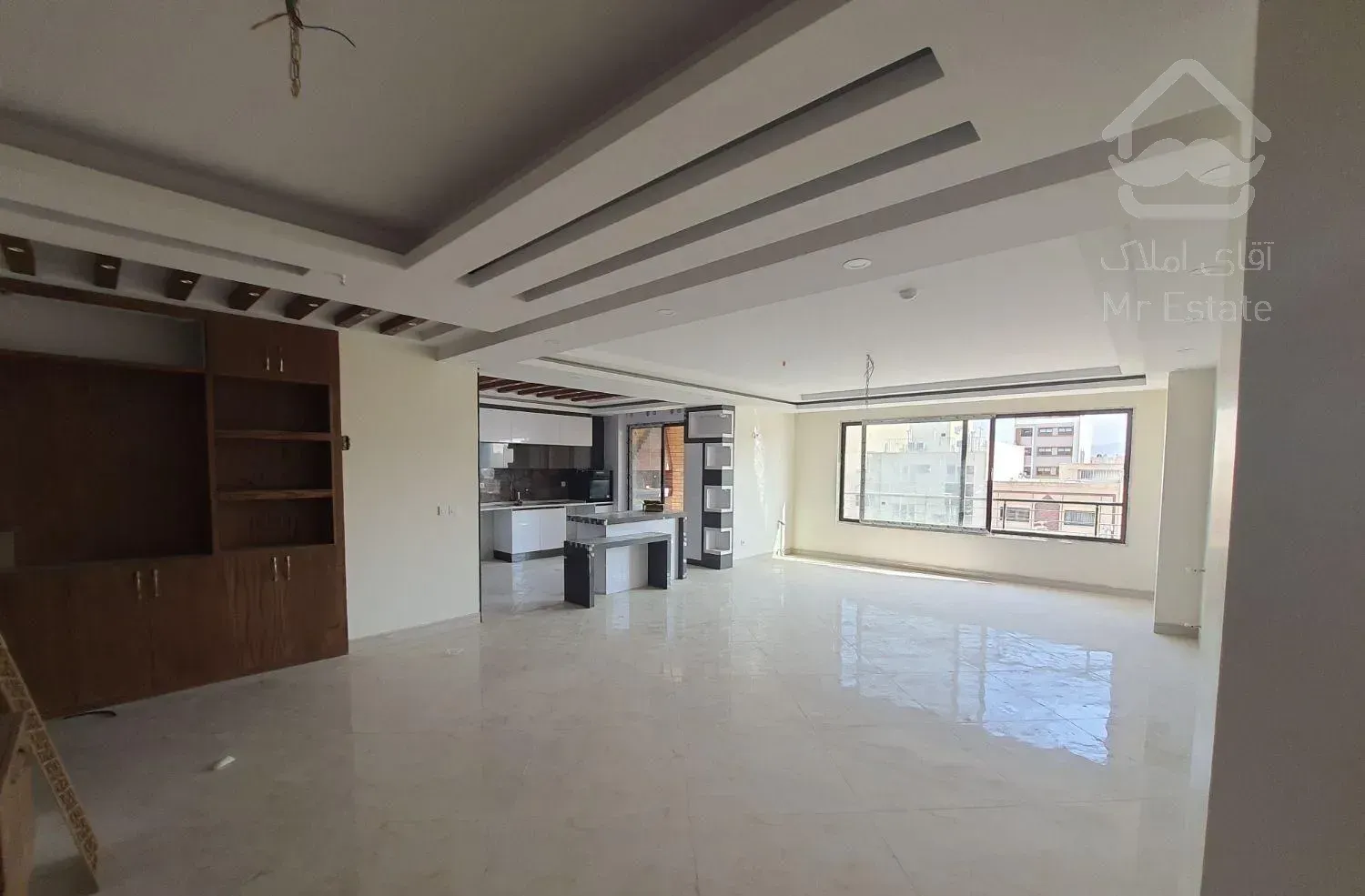 آپارتمان ۱۳۶ متری / تک واحدی / هشت بهشت شرقی