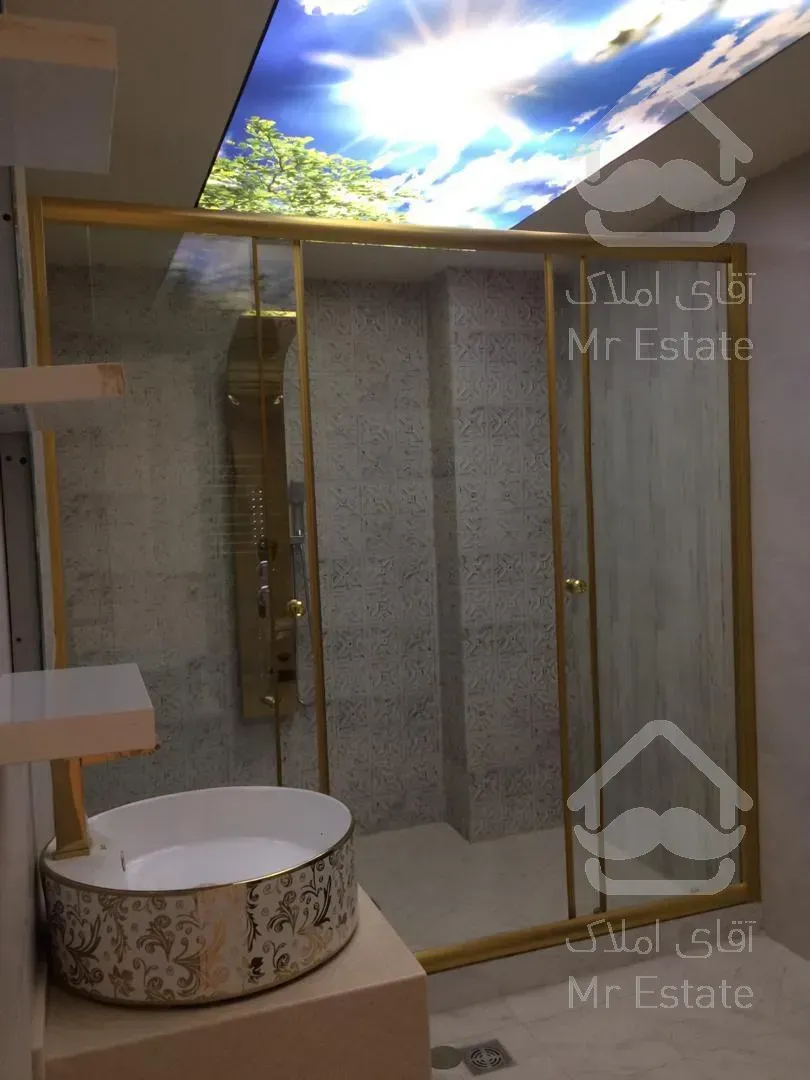 اپارتمان تک واحدی ۲۱۰متری در ایت الله کاشانی