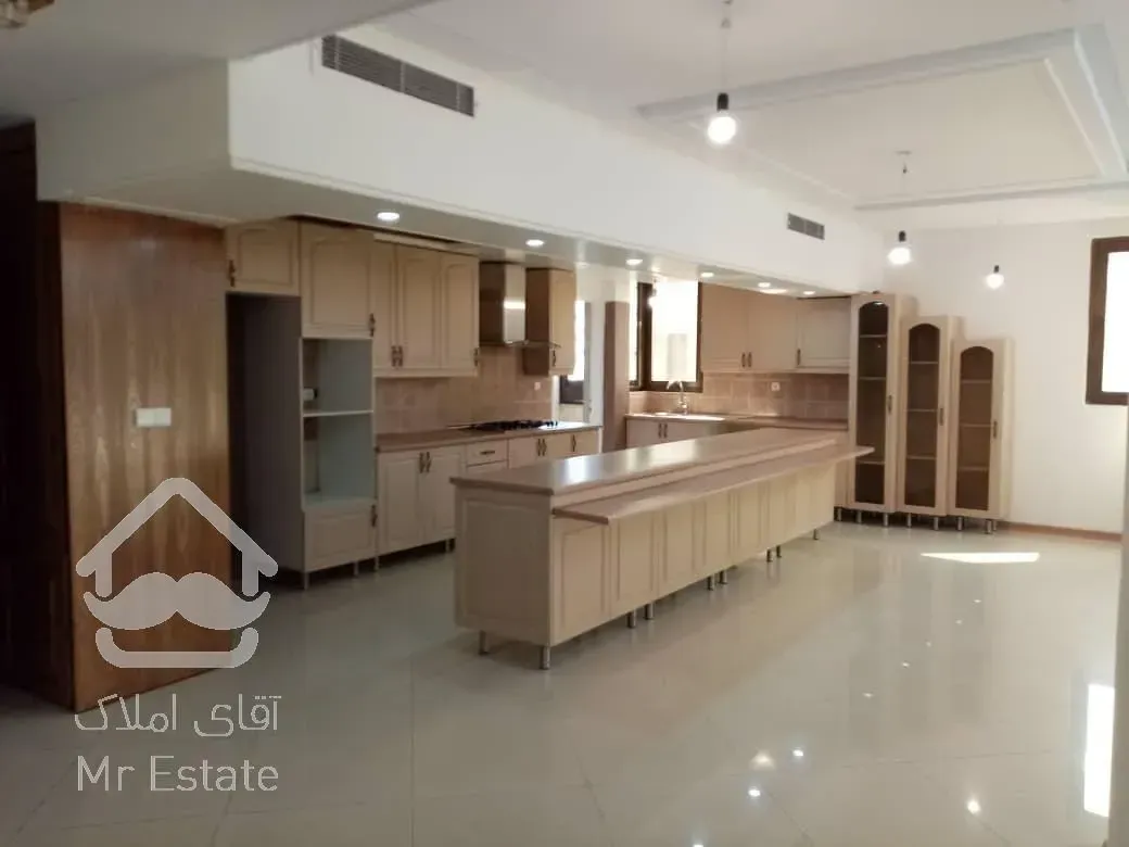 اجاره و رهن آپارتمان زعفرانیه 200  متر لوکس