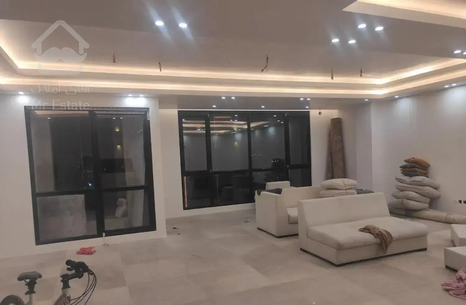 فروش آپارتمان ۱۳۰ متری ۲ خوابه درمیدان ولیعصر