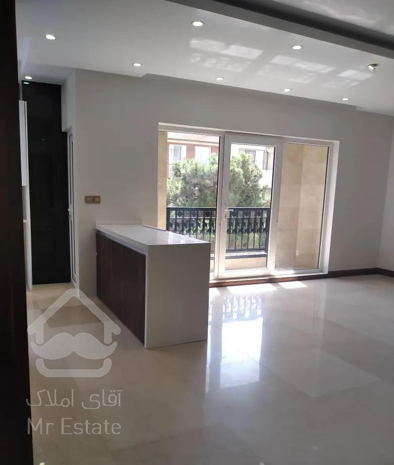 ۱۴۶ متر قلهک نوساز کلید نخورده ۲ پارکینگ سندی