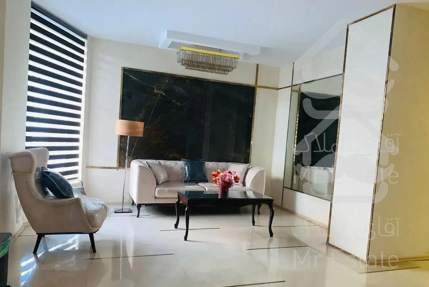 اپارتمان ۱۱۵ متر دو خواب نور گیر - شیک - تازه ساخت