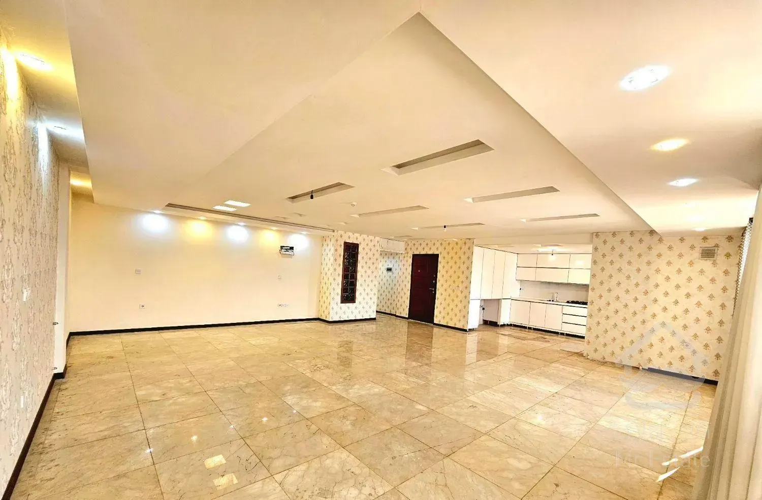 آپارتمان۱۷۵مترتکواحد،زرگری۳خواب،جنوبی،شمالی