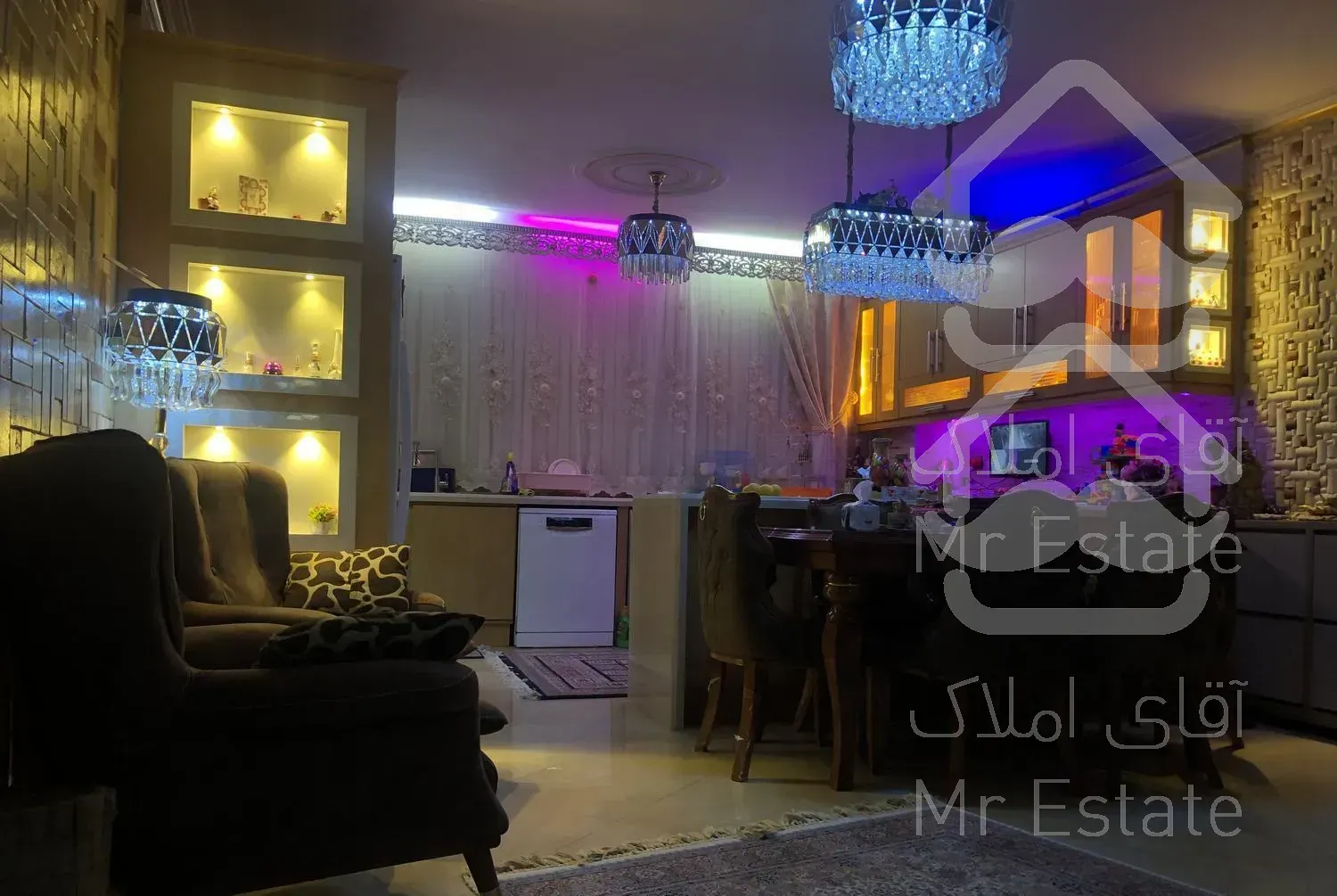 85متر گلبرگ غربی غرق نور دو خواب