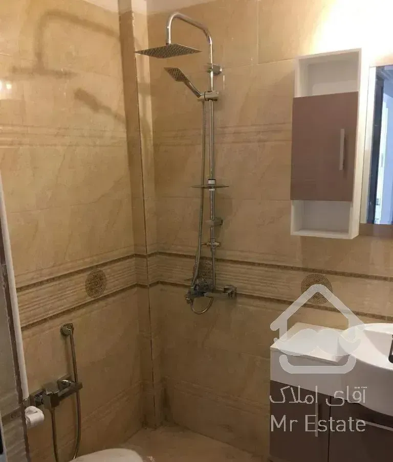 ۱۴۰ متر تکواحدی پارک تهران ویلا