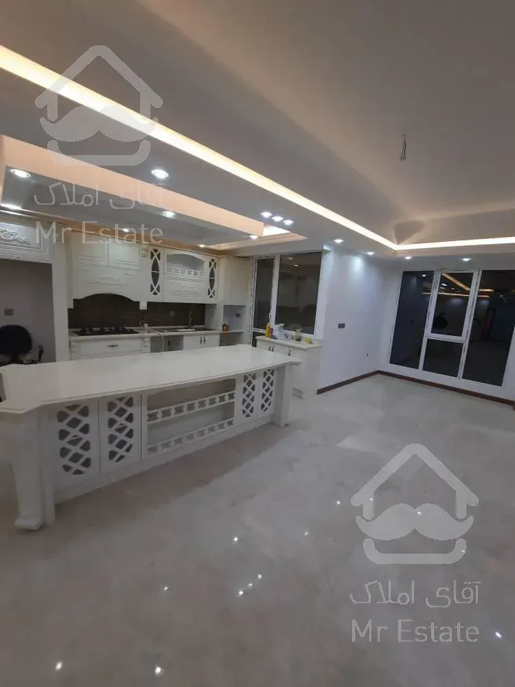 ۱۷۵متر اپارتمان نو ساز /تک واحدی /روف گاردن