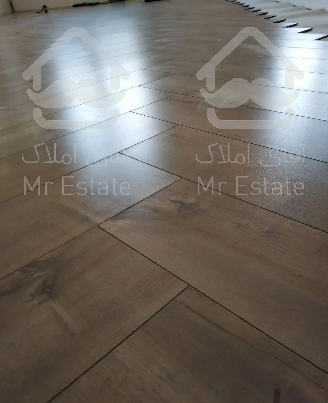 نصب پارکت لمینت و قرنیز