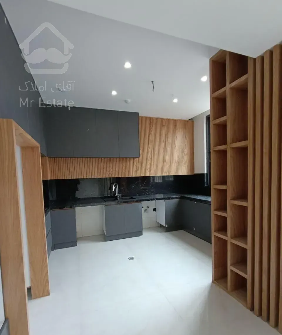 آپارتمان150متری/تک واحدی/افتاب گیر/اکبری