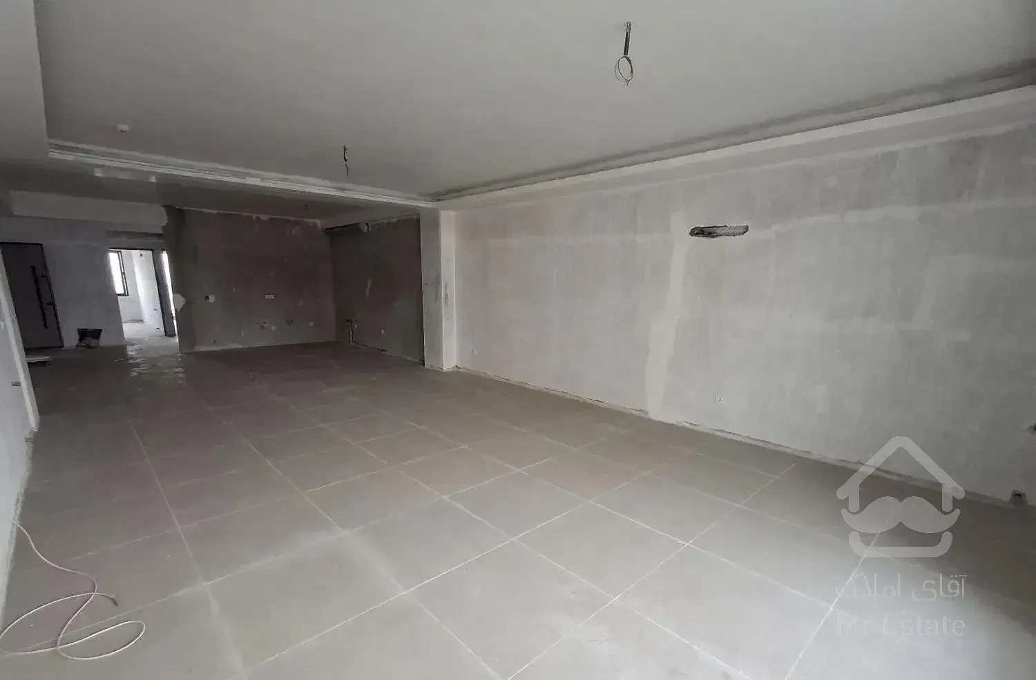 رهن واحد ۱۳۴ متری طبقات بالا کلید نخورده نوساز