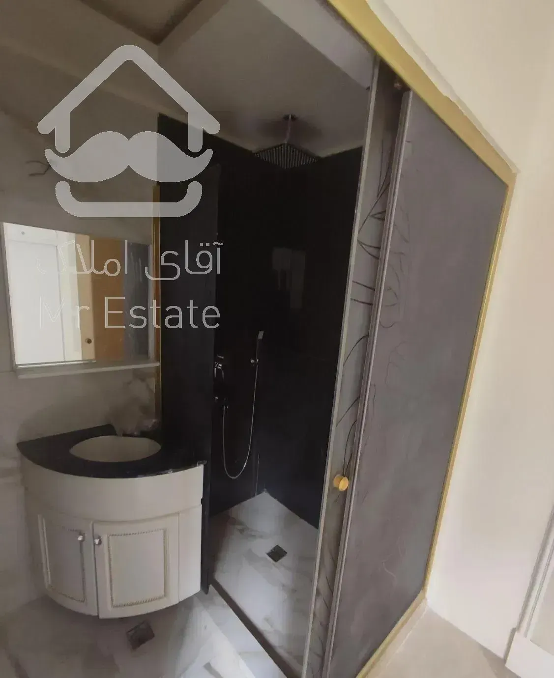 آپارتمان ۱۷۰ متر۳خوابه نوساز نیروهوایی