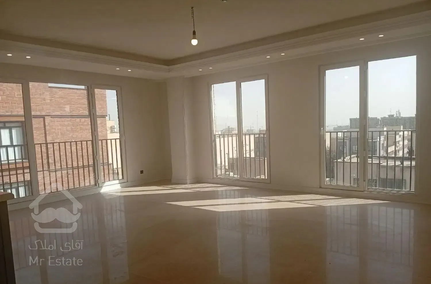 تاپ لوکیشن بهجت آباد. ۱۳۷ متر . ۳ خوابه . نوساز