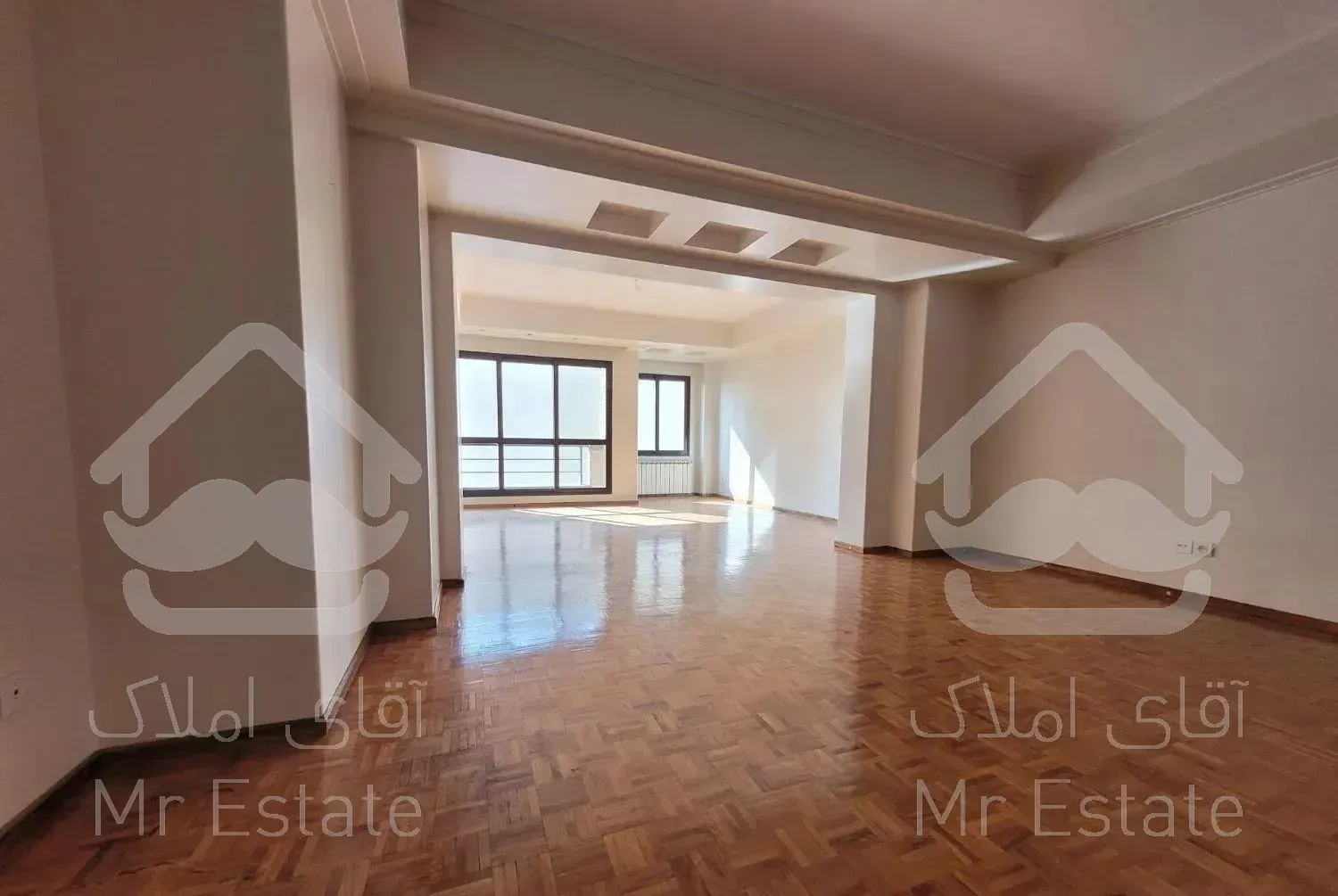 ۱۳۵ متر / بی رقیب در منطقه / خوش نقشه