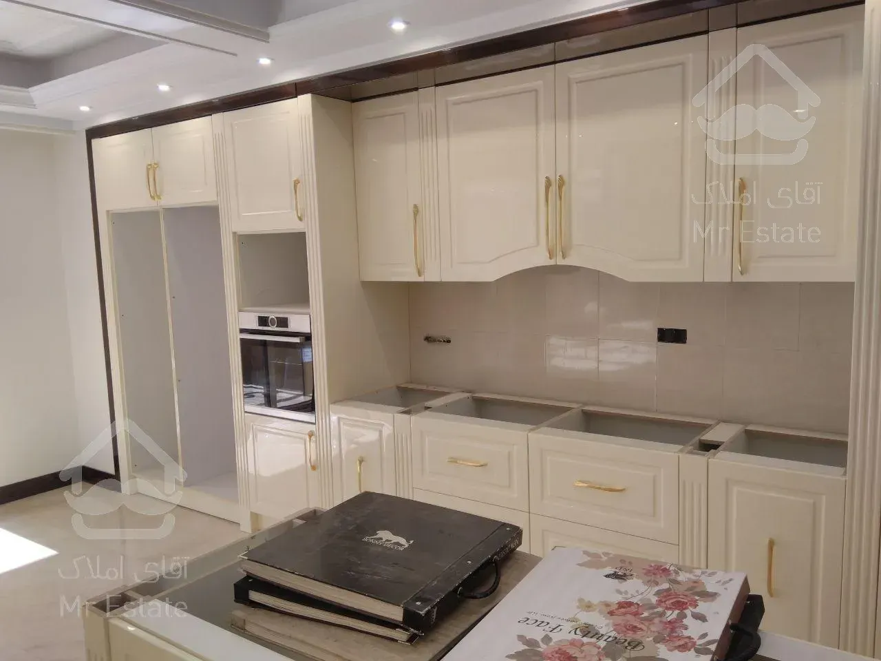 خرید آپارتمان 300 متری نیاوران