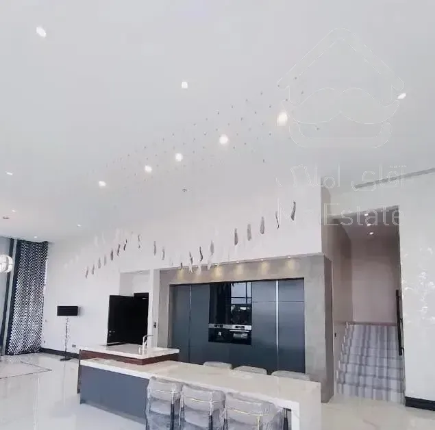 فرشته فروش مسکونی ۳۰۰متری با دید ابدی