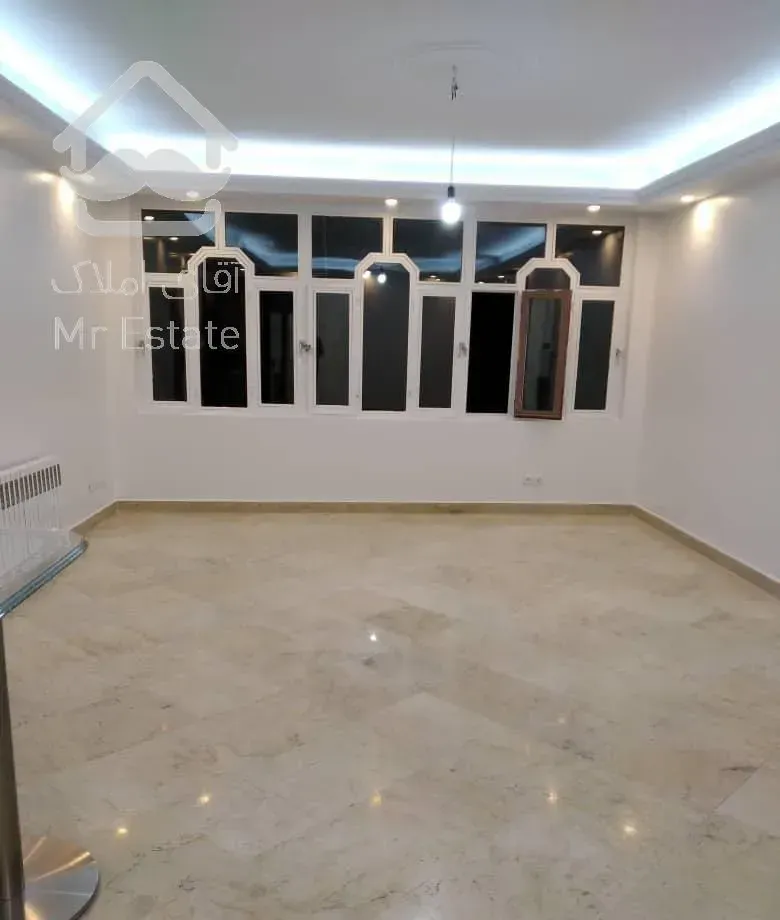 ظفر،۹۲ متر ،غرق در نور، تک واحدی،