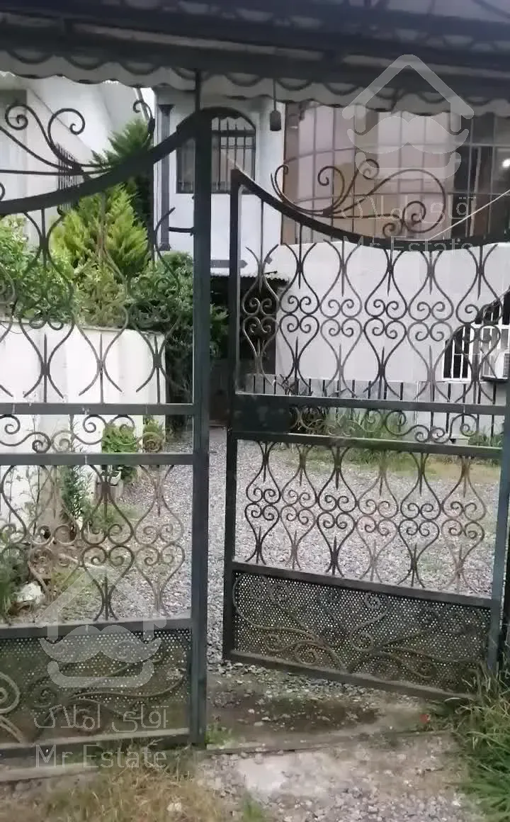 ١٠۰مترآپارتمان/٢واحدی/راه پله جدا /٢نبش