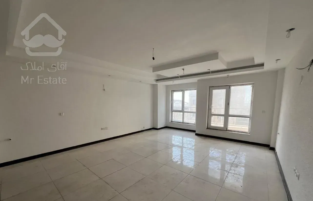 آپارتمان ۹۸ متری کلیدنخورده چند قدمی دریا