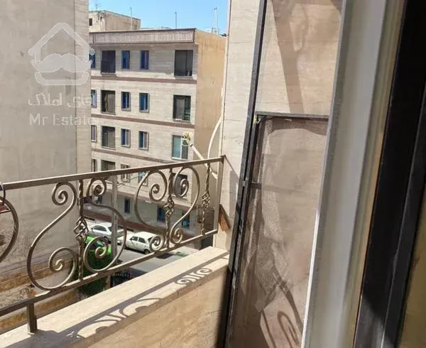 آپارتمان ۸۳ متری / ۲ خواب فول شیک / بیمه ۵