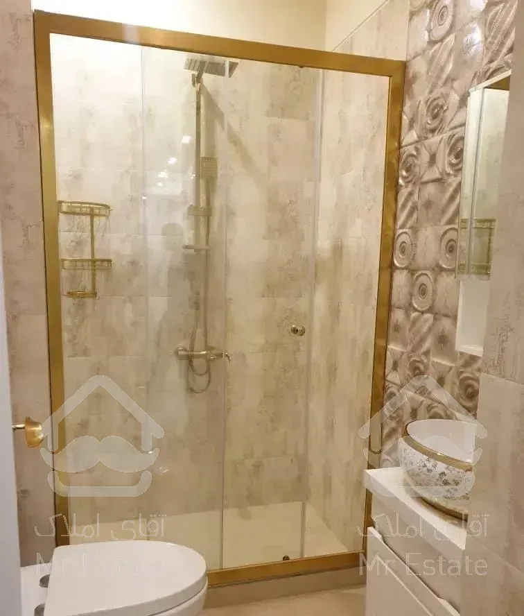 ۱۷۵متر ۳خواب نوساز تک واحدی طبقه آخر