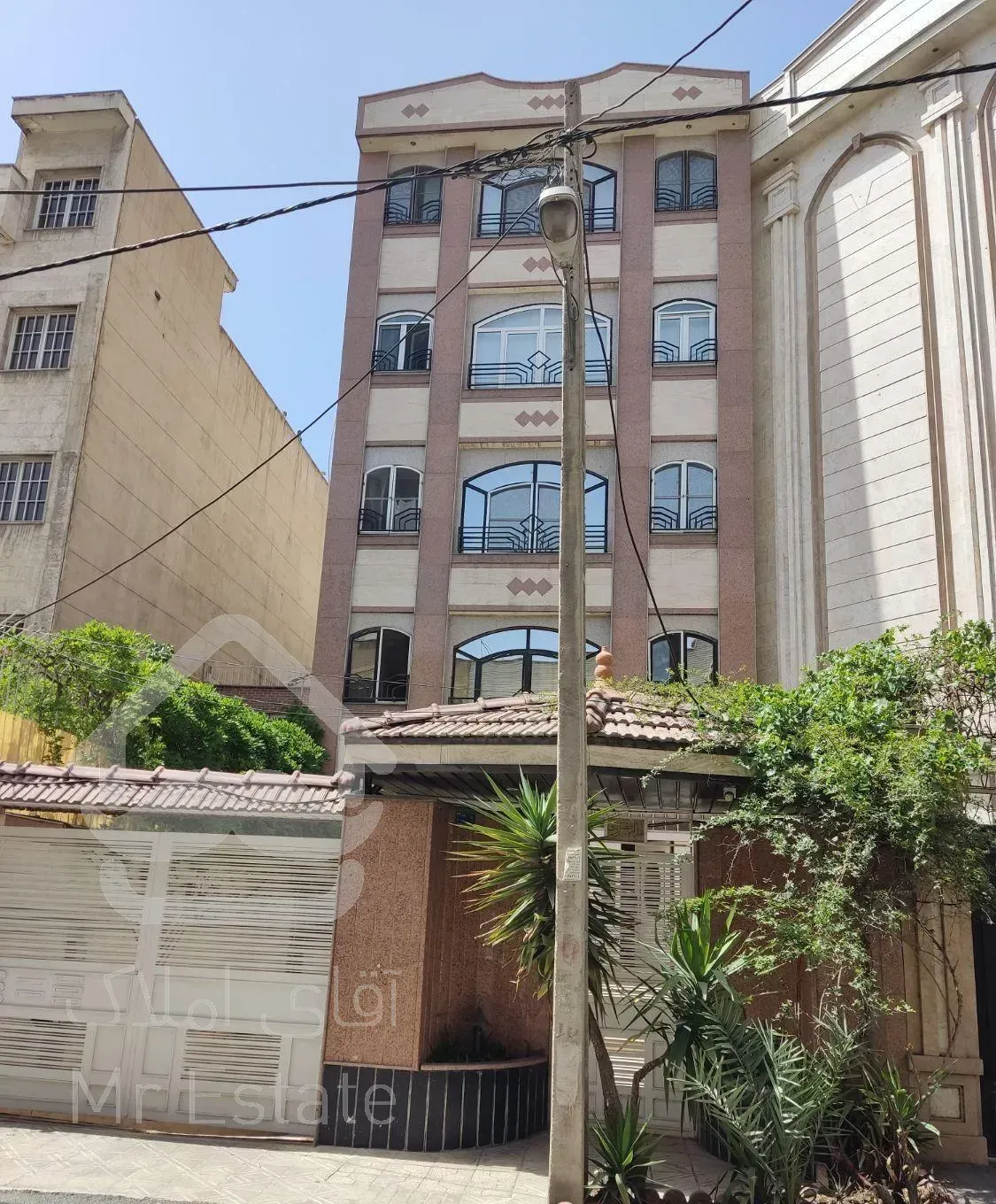 پاسداران سروستان ۵/تک واحدی۹۵م۲خ/آسانسور پارکینگ و