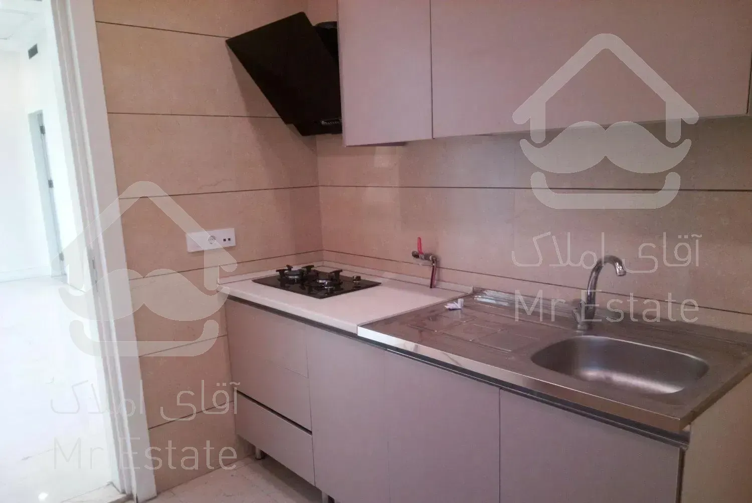 واحد اداری 120 متری در برج