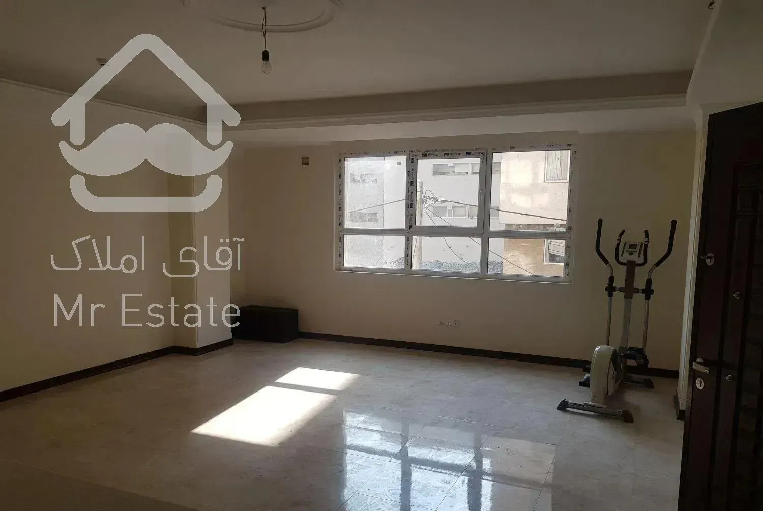 آپارتمان ۹۸ متر / ۲ خواب / کلید نخورده