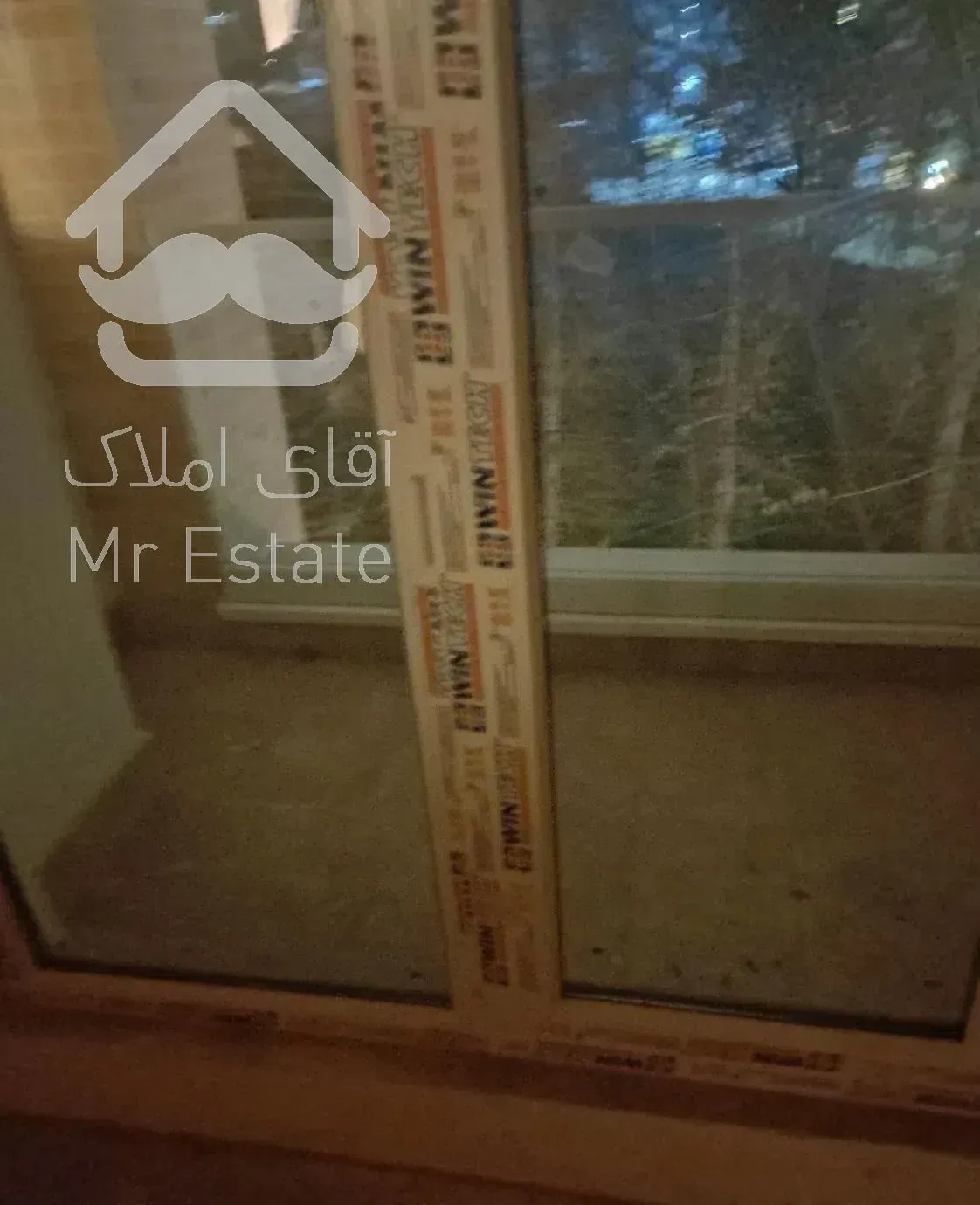 برج باغ کلیدنخوردە 150m